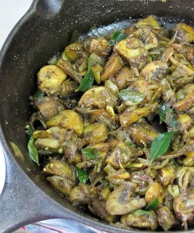 Mushroom Ulavacharu Roast Curry